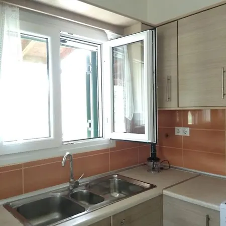 Lonelia's Family Homes Case de vacanță Lefkímmi